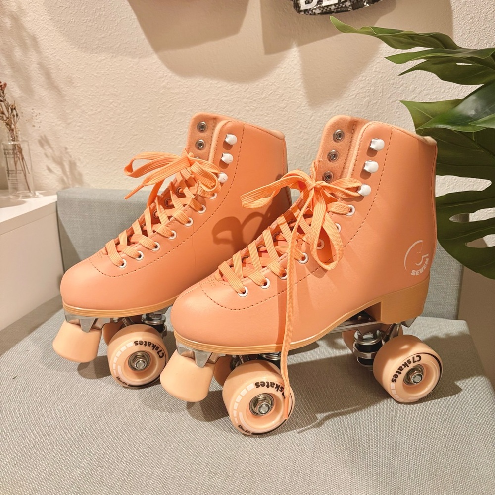 C7 C Seven Peachy Keen Quad Skates Peach Roller Skates US5 NEW GIFT